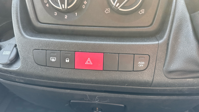 Vauxhall Movano 3500 L3 Diesel Fwd 2.2 Turbo D 140ps H2 Van Dynamic